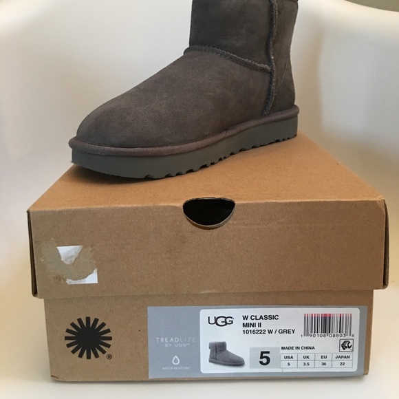 UGG Shoes - SOLD❤️UGG Mini NIB